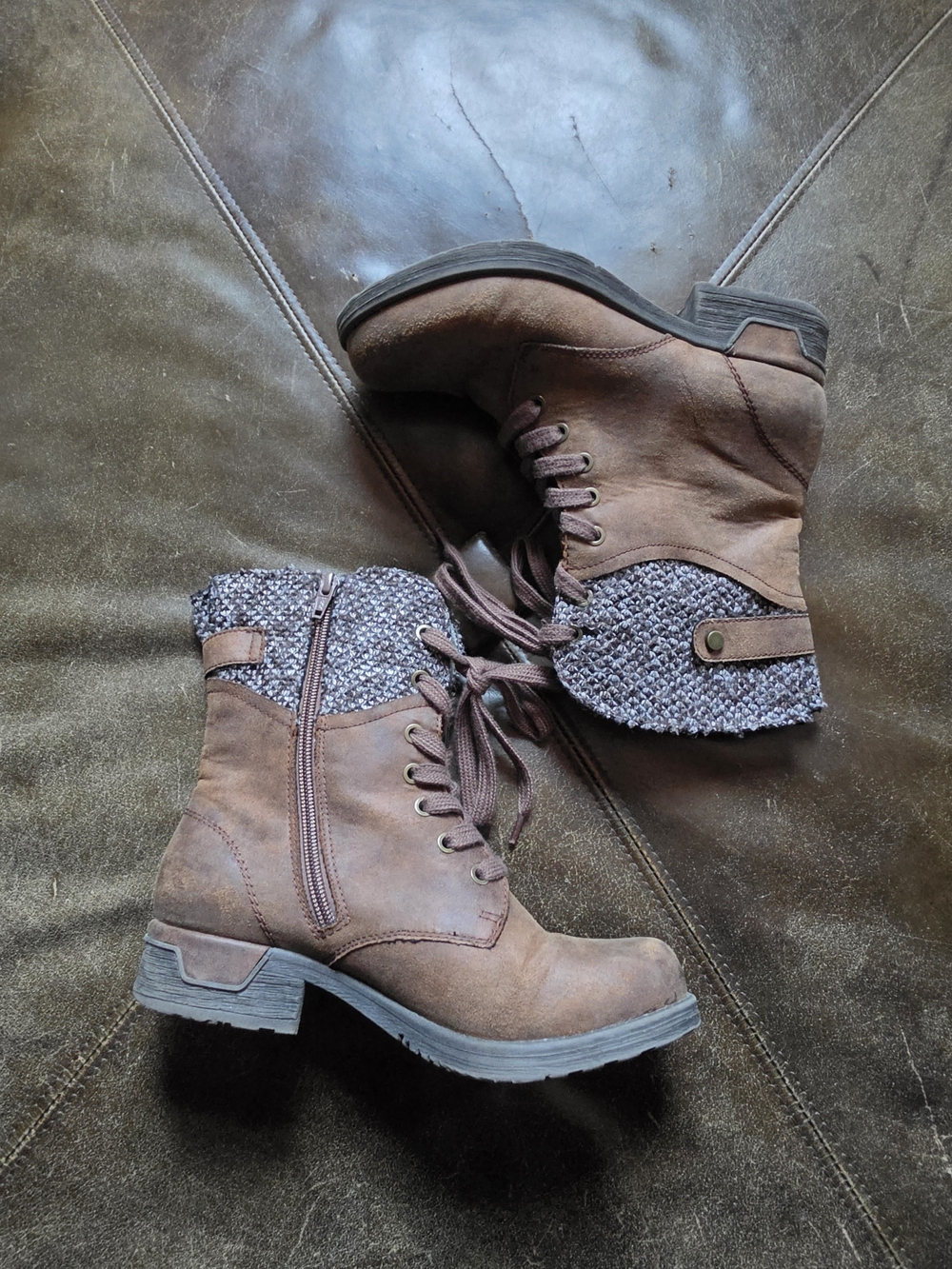 White Mountain Brown Lace-Up Ankle Boots with Knit Cuff
